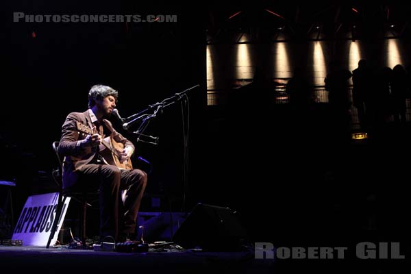 GRUFF RHYS - 2011-03-04 - PARIS - Cafe de la Danse - 